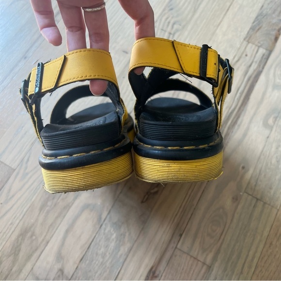 Yellow and black Dr. Martens sandals - Picture 5 of 7